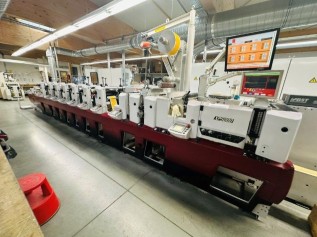 Flexo and label printing machine